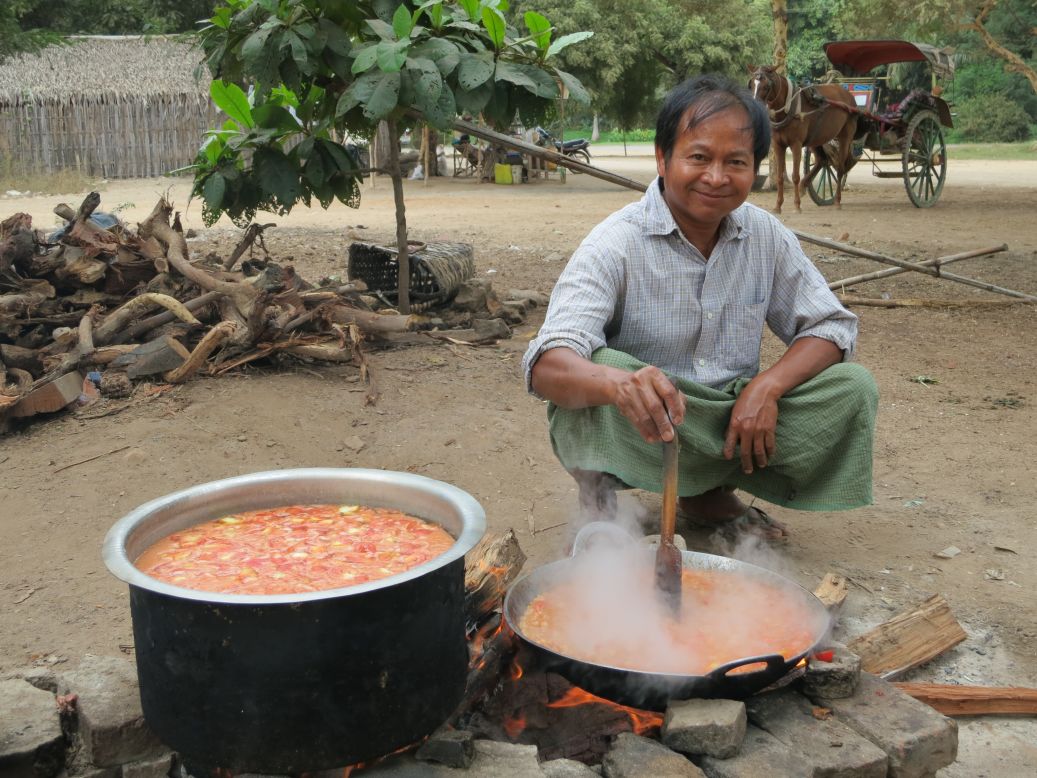 A chef cooks in the back of the curry stand, Sarabha, in Old Bagan.