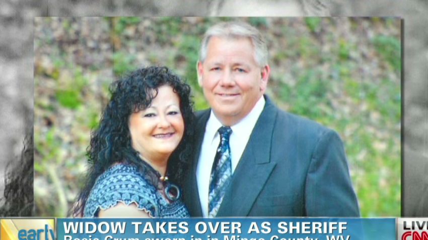 vo widow sworn in sheriff_00004128.jpg