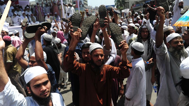 Bangladesh Islamists Rally For Blasphemy Law Cnn