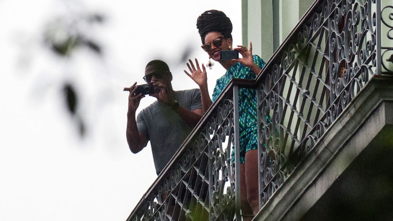 Beyoncé and Jay-Z were photographed in Havana last week, apparently celebrating their fifth wedding anniversary.