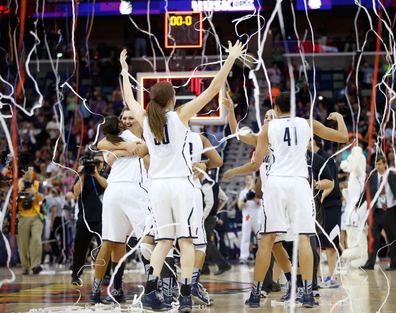 UConn Blows Out Louisville For Women's Basketball Title | CNN