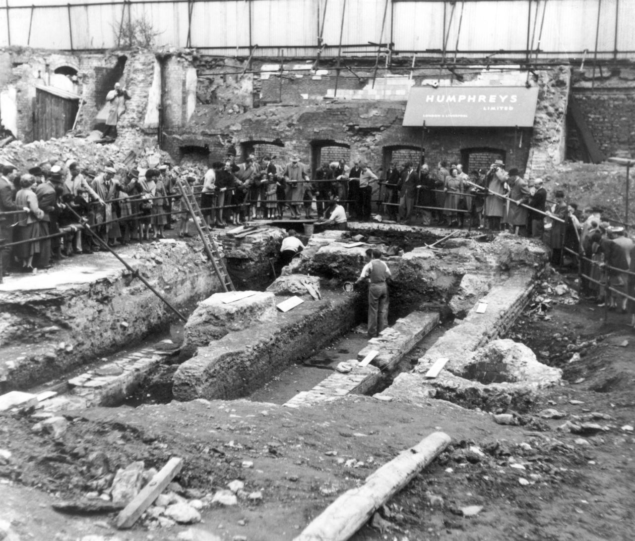  The first excavation of the Temple of Mithras excavation in 1954 by eminent archaeologist W.F. Grimes. The discovery was perhaps the most famous excavation of the 20th century, with hundreds of thousands of people flocking to see the work unfold.