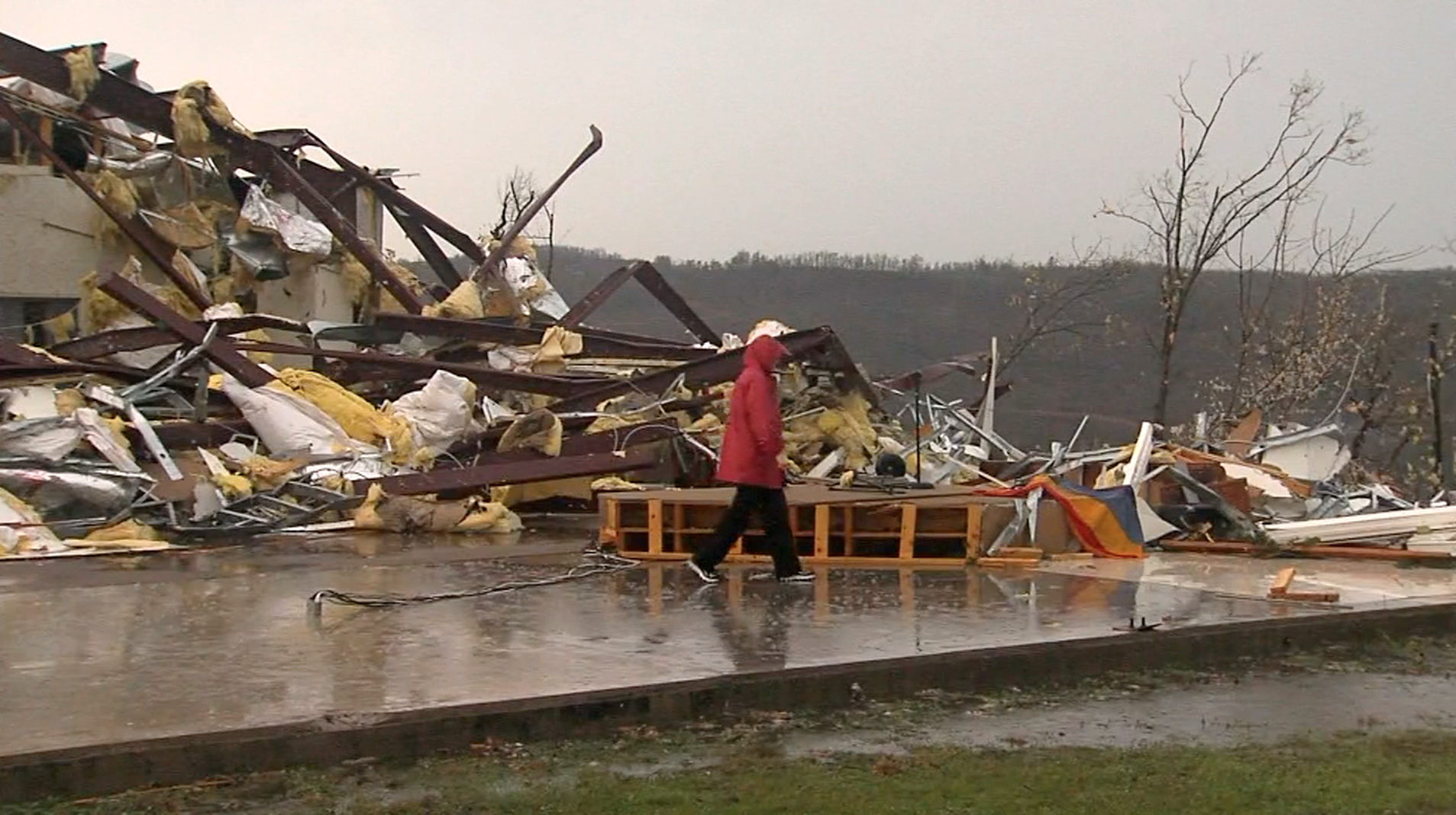 Severe storm system hits Arkansas