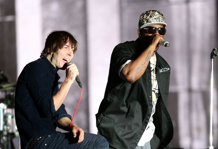 R. Kelly performs with Thomas Mars of Phoenix onstage on Day Two of the festival.