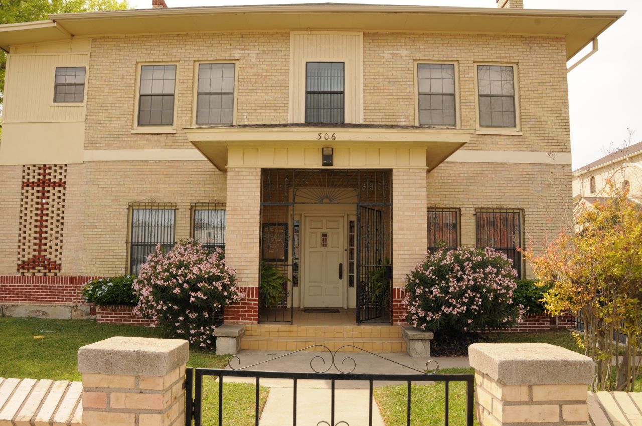 Feit acknowledged to police that he heard Garza's confession in the church rectory on the day she went missing. He told police she left. Feit was the last man known to see Garza alive. Although he has never been charged, police officers and law enforcement agencies that have dealt with the case say they believe Feit killed Garza.