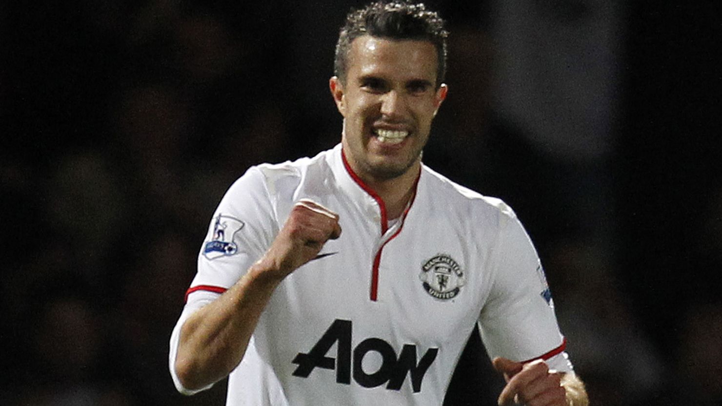 Robin van Persie grabbed an equalizer as Manchester United drew 2-2 with West Ham