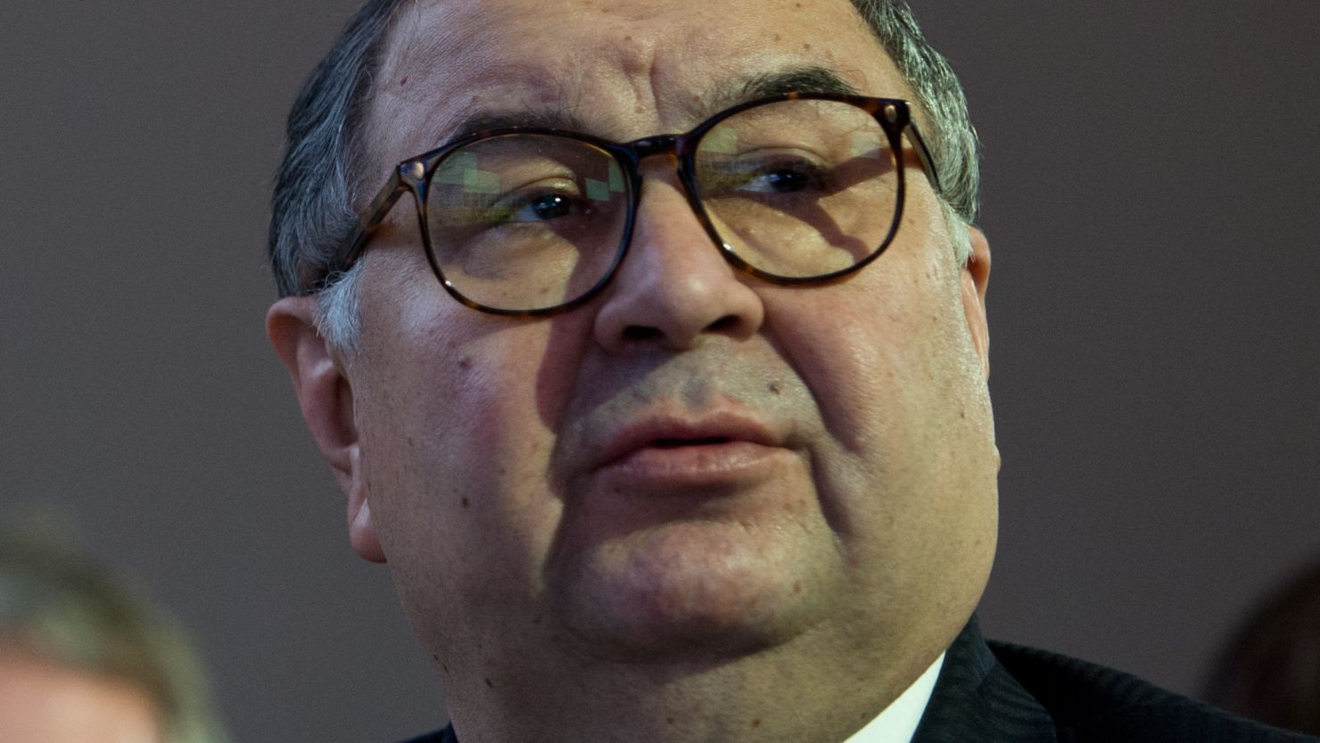 Uzbekistan-born Russian billionaire Alisher Usmanov has been named the richest man in Britain by the Sunday Times.