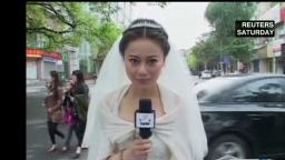 idesk mohr china quake bride reporter_00004321.jpg