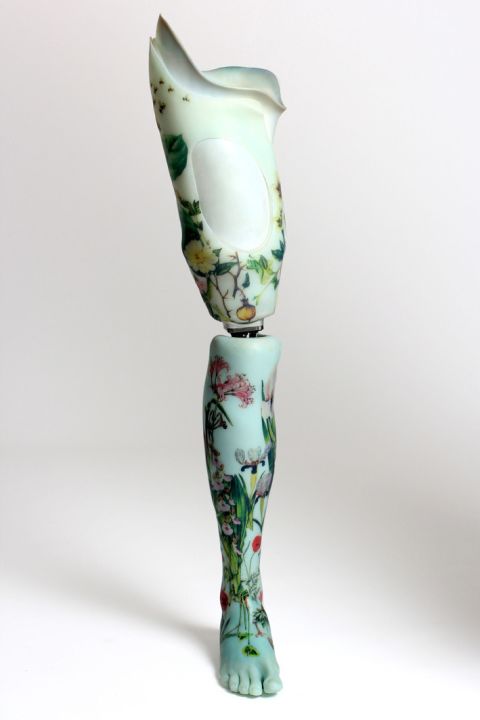 Roche is now delighted to wear the floral-design leg: "I've had an incredible response to the leg from other amputees and able-bodied people. I just wish I had more opportunities to wear it. I need to go to more parties!"
