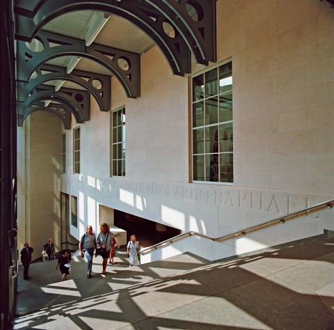 The construction project provides a new entry to the gallery while maintaining and reflecting the original architectural style by William Wilkins in 1838. 