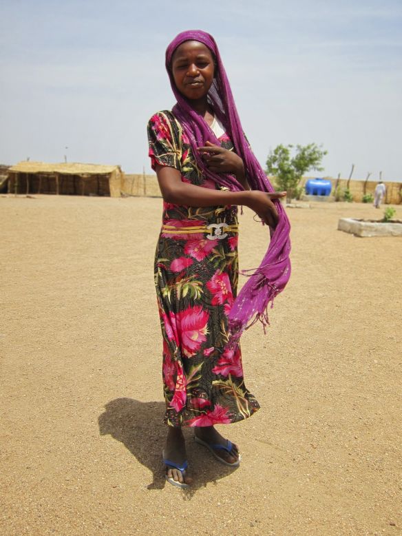 Upon arriving in Darfur to work for a United Nations agency, Matos was surprised to see the bold color combinations worn by people in the region. 