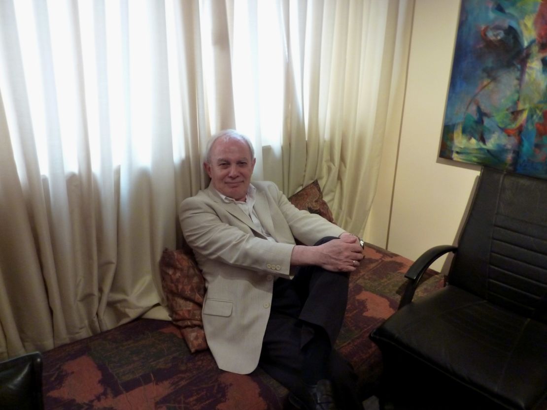 Modesto Alonso is a psychoanalyst in Buenos Aires who keeps track of how many psychologists practice in Argentina.
