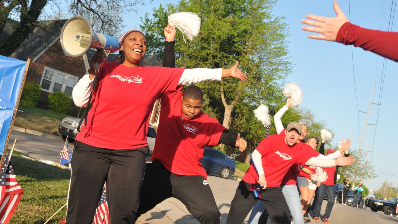 Runners said wacky cheerleaders help push them toward the finish.