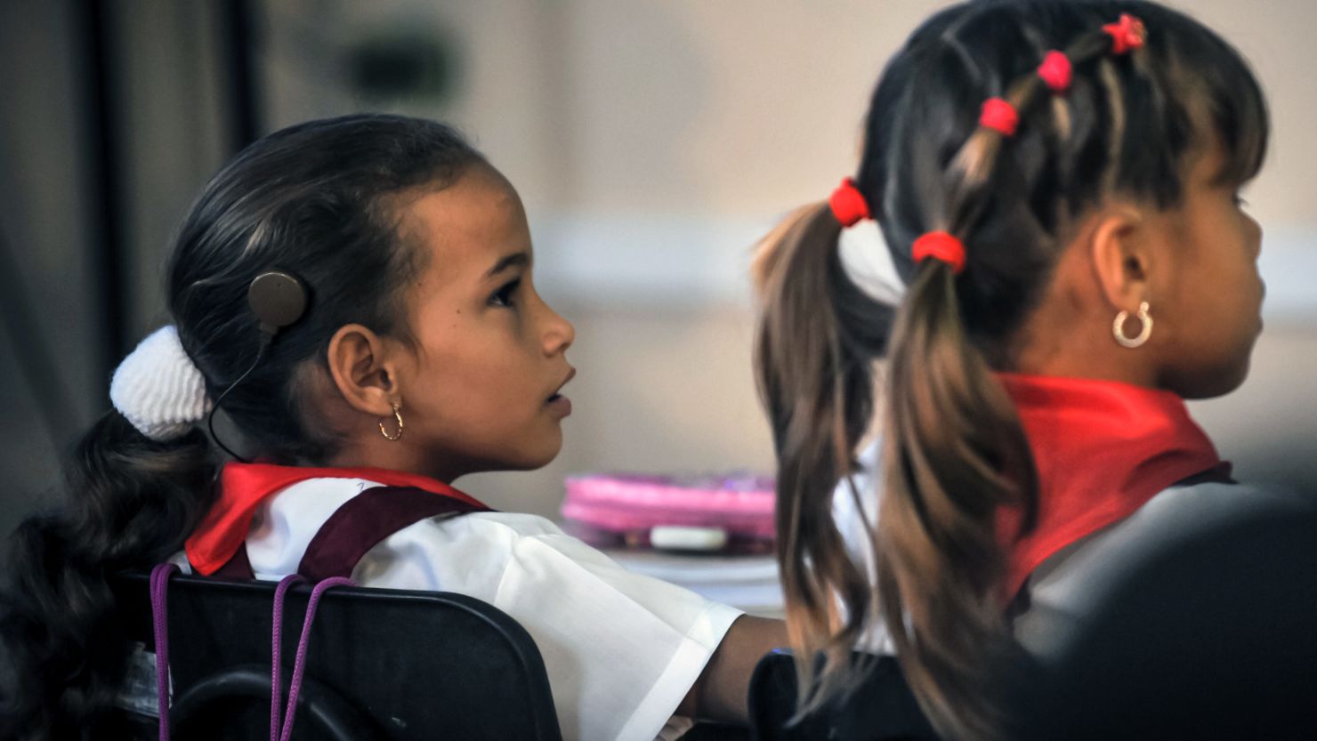 SChoolgirls listening 