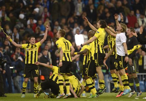 Dortmund Defeat Leaves Mourinho Needing The Love Cnn