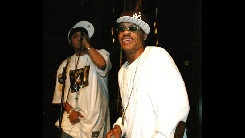 Gang Starr was known for their prolific and profound lyrics. In 2010, founding member Guru, at right with DJ Doo Wop in 2005, <a href="index.php?page=&url=http%3A%2F%2Fwww.cnn.com%2F2010%2FSHOWBIZ%2FMusic%2F04%2F20%2Frapper.guru.dies%2Findex.html" target="_blank">died of cancer.</a> 