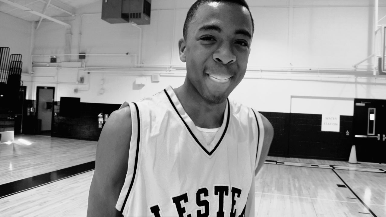 Robert Washington, the team's practical jokester, was nicknamed Goofball.