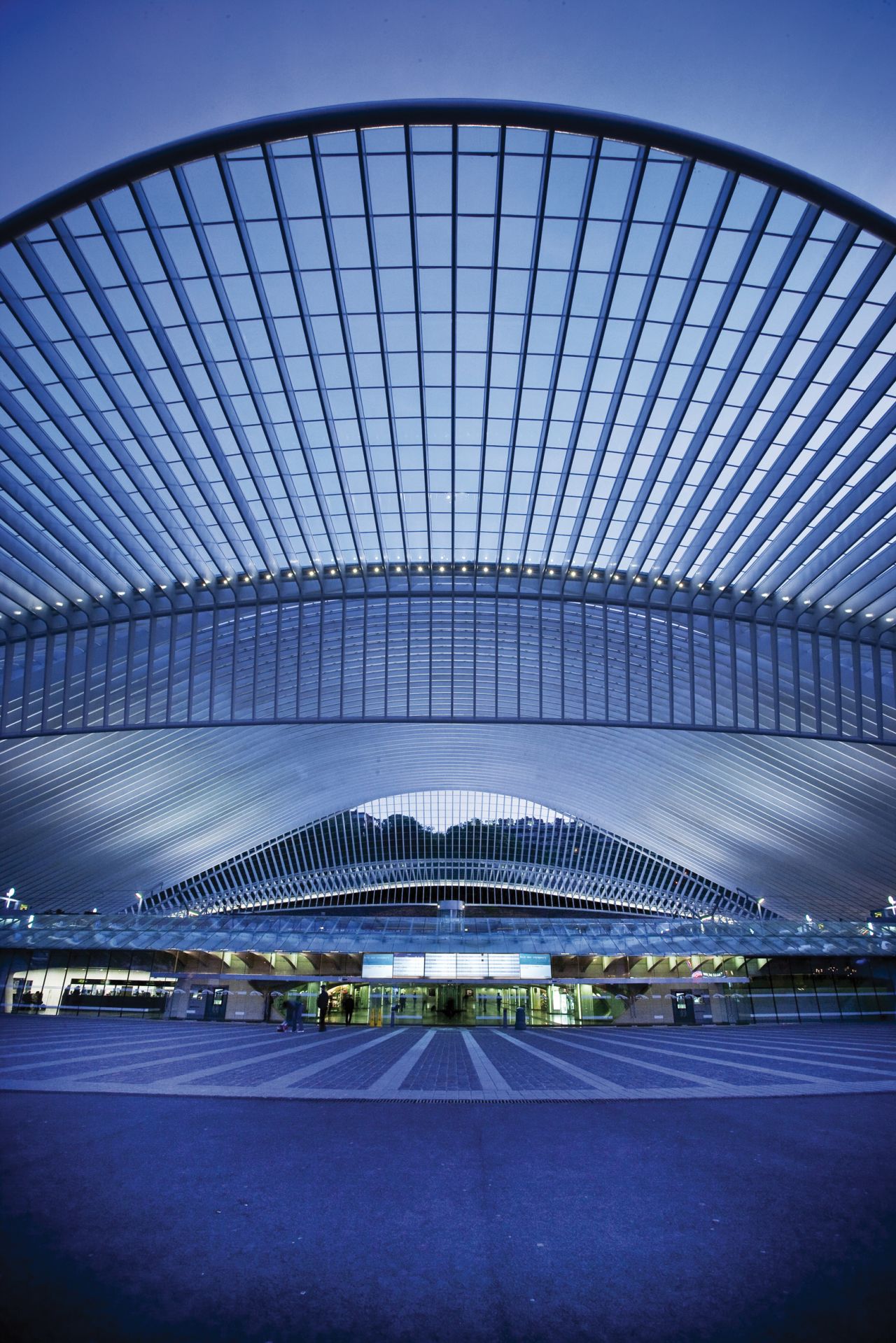 During the Liège-Guillemins Station's 10-year construction period, the trains to and from Liège were never shut down. 