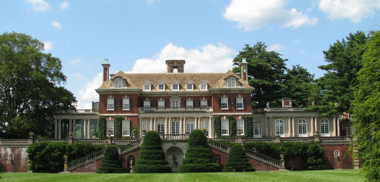 Charles II-style mansion Westbury House was completed in 1906. It was the home of John S. Phipps and Margarita Grace Phipps and their children. It's furnished with fine antiques from the family. 