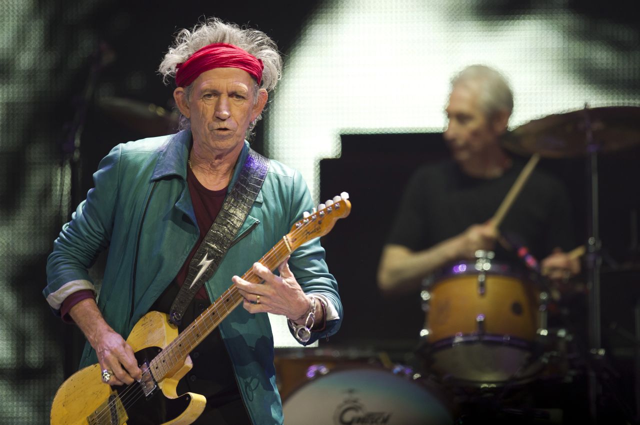 Rolling Stones guitarist Keith Richards apparently  has a <a href="http://www.nytimes.com/2010/10/24/arts/music/24richards.html" target="_blank" target="_blank">jones for comfort food</a>. He reportedly eats his favorite, shepherd's pie, frequently while touring and refuses to let anyone else break the crust before he gets a share. Stereophonics drummer Stuart Cable <a href="http://www.gibson.com/News-Lifestyle/Features/en-us/10-Things-You-May-Not-Know-About-Keith-Richards.aspx" target="_blank" target="_blank">wrote in his memoir</a> about learning this lesson backstage from Mick Jagger after dishing up a heaping helping of pie.