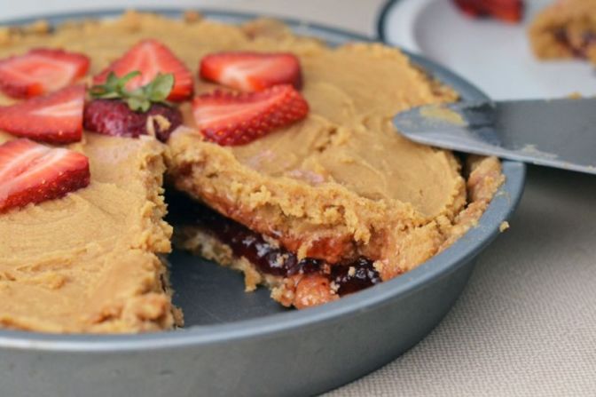 For those less inclined to do actual baking, this <a href="http://www.brit.co/pbj-pie/" target="_blank" target="_blank">peanut-butter-and-jelly pie</a> requires no use of the oven.