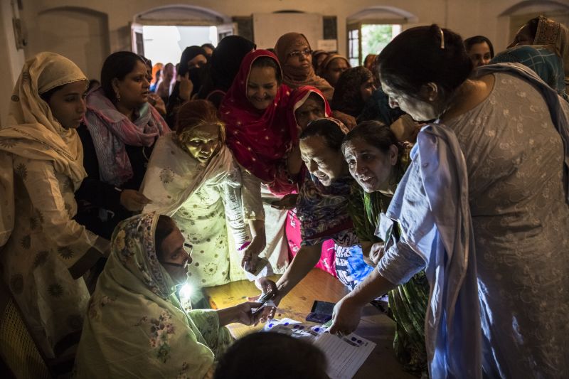 Photos: High Turnout, Violence Mark Pakistan Elections | CNN