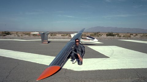 Solar plane promises new era of flight | CNN