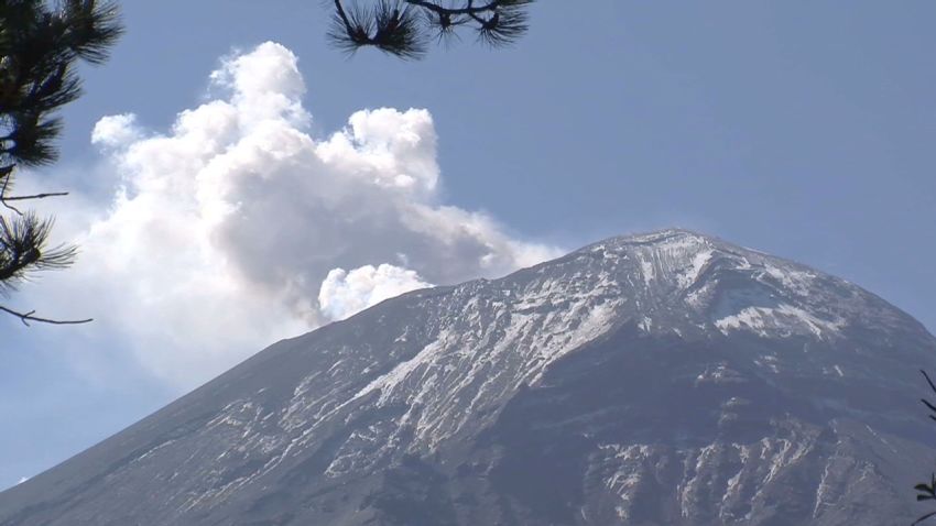 romo mexico volcano threat_00012823.jpg