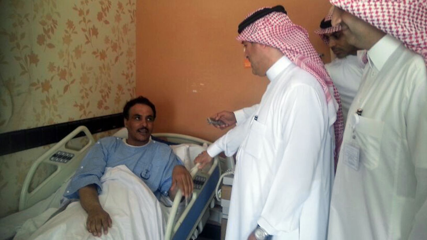 Saudi health ministry officials visits patients in the eastern province of al-Ahsaa on May 13, 2013.
