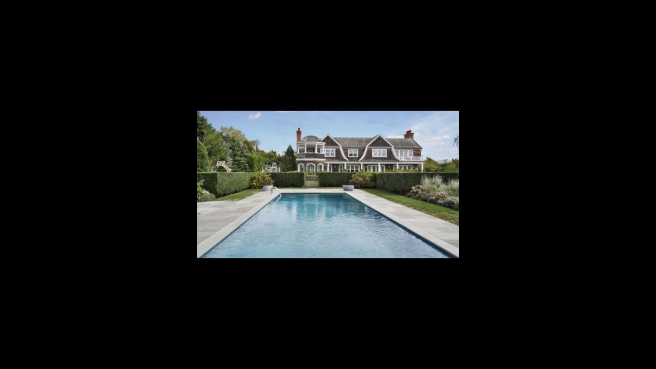 This<a href="http://luxe.truliablog.com/2013/05/14/jennifer-lopez-buys-10-million-mansion-in-the-hamptons/" target="_blank" target="_blank"> mansion with pool in the Hamptons</a> set Jennifer Lopez back a cool $10 million.