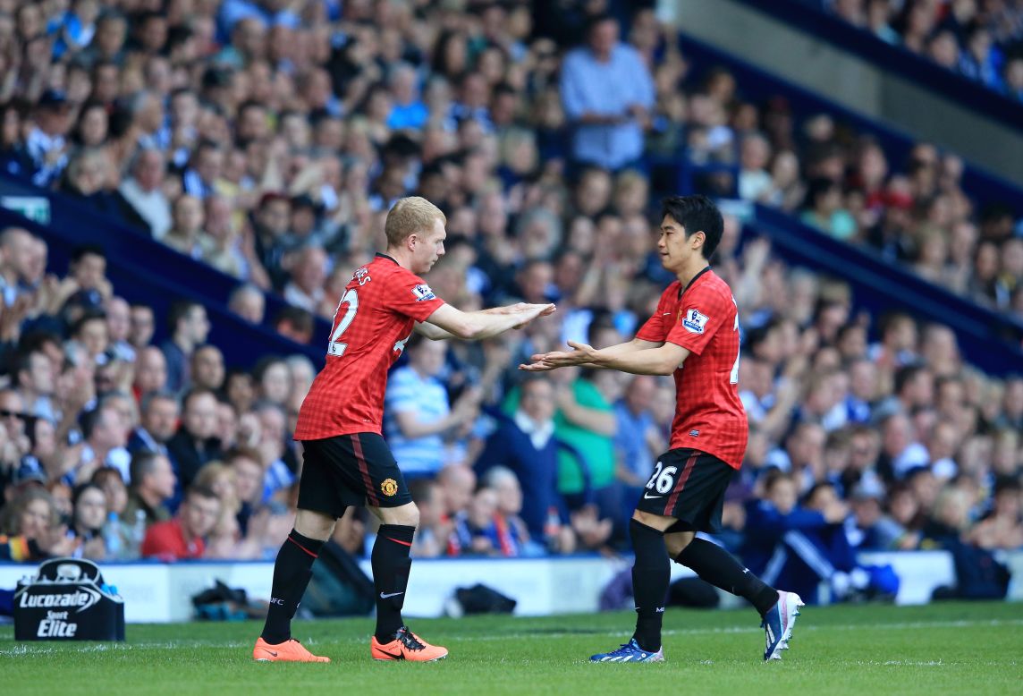 Paul Scholes enters the field for his 718th and final appearance for Manchester United in their 5-5 draw at WBA.