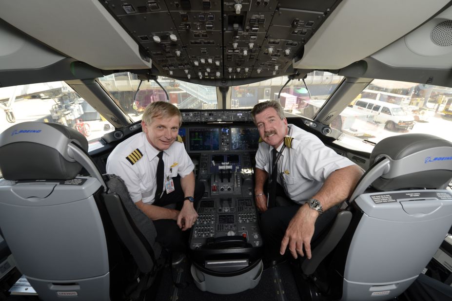  United Airlines Capts. Neils Olufsen and Bill Blocker piloted the Dreamliner's domestic return to flight on Monday.