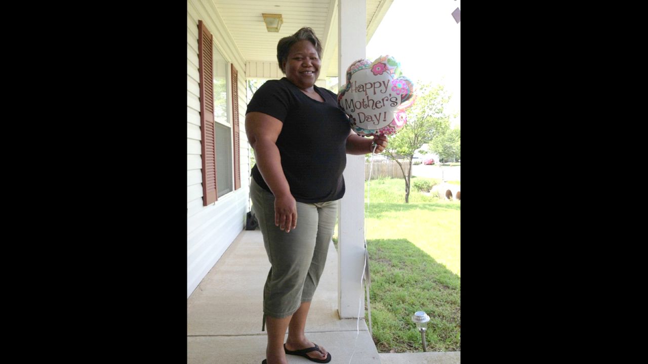 <a href="http://www.cnn.com/2013/05/22/us/oklahoma-tornado-victims/index.html?hpt=hp_t2" target="_blank">Tawuana Robinson</a> called her daughter as the tornado hovered and told her she was in a closet.
