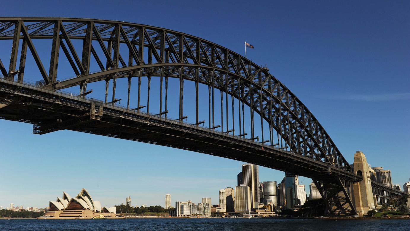 Sydney Harbor Bridge, Sydney.