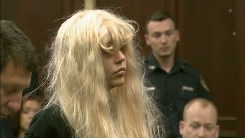 Actress Amanda Bynes appears in court