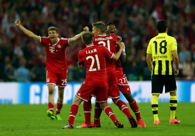 Bayern players celebrate after match play was completed.