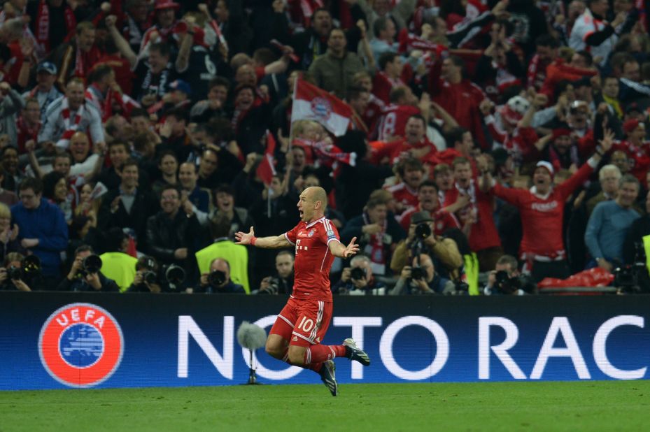 Bayern Munich's midfielder Arjen Robben celebrates scoring the winning goal against Borussia Dortmund.