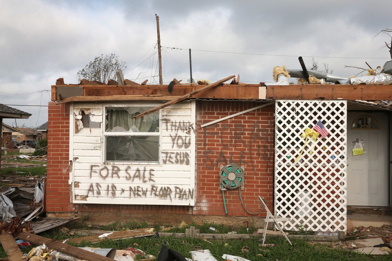 A message is left by a homeowner who lost his home in the May 20 tornado on Monday, May 27, in Moore, Oklahoma.  <a href="http://www.cnn.com/2013/05/20/us/gallery/midwest-weather/index.html">View more photos of the aftermath in the region</a> and another gallery of <a href="http://www.cnn.com/2013/05/21/us/gallery/oklahoma-tornado-aerials/index.html">aerial shots of the damage</a>.