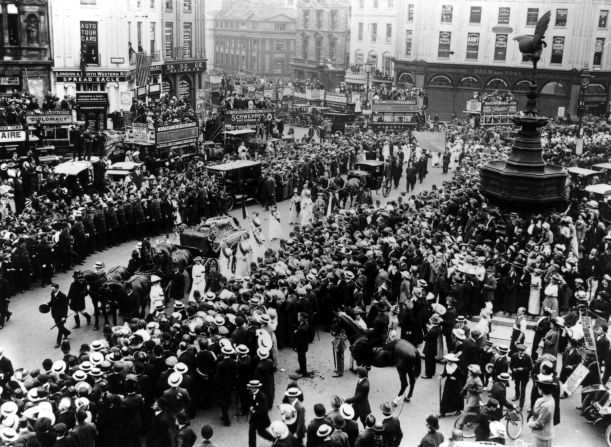 Four days after she dashed onto the track, Davison died in hospital. Her funeral procession through the streets of London had all the appearances of a state funeral. "Few people are given to that sort of sacrifice, in private or public life, and they are usually reviled or ignored while they live. But it is they who change the course of history - who make history itself," said British journalist Melissa Benn. 