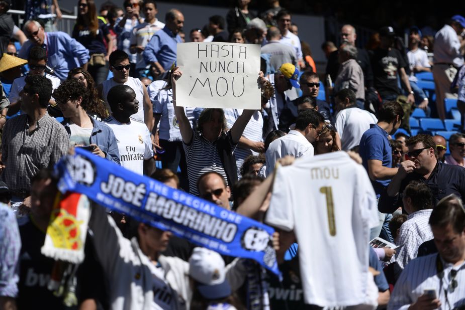 One fan displayed a placard reading "See you never Mou" while another held a scarf with the legend "The Special One" -- a reference to his comment when he was unveiled as manager of English club Chelsea on June 2, 2004. 