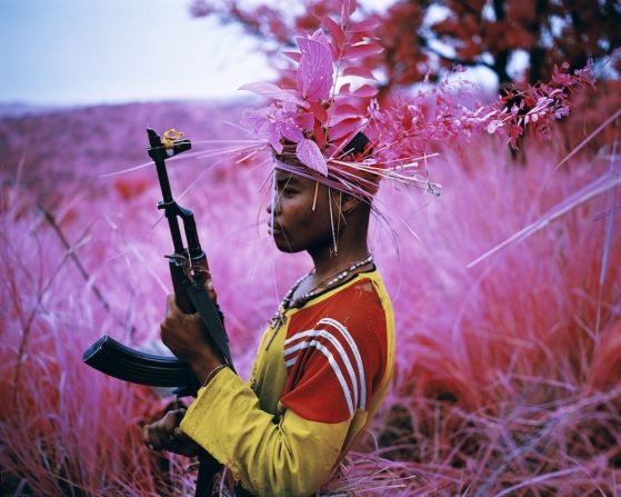 Throughout last year, Mosse and his collaborators Trevor Tweeten and Ben Frost traveled in eastern Democratic Republic of Congo, infiltrating armed militia in an area plagued by violence.