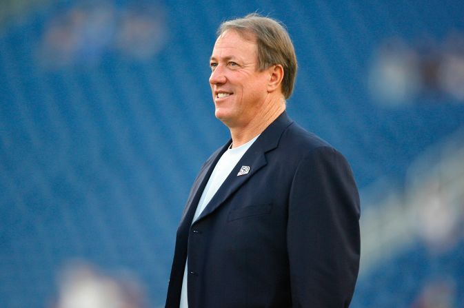 Buffalo Bills Hall of Fame quarterback Jim Kelly was <a href="index.php?page=&url=http%3A%2F%2Fbleacherreport.com%2Farticles%2F1659872-buffalo-bills-legend-jim-kelly-to-undergo-surgery-for-cancer-in-jaw" target="_blank" target="_blank">diagnosed with cancer of the upper jaw bone</a>. "Doctors have told me that the prognosis for my recovery is very good," <a href="index.php?page=&url=http%3A%2F%2Fwww.buffalobills.com%2Fnews%2Farticle-2%2FA-statement-from-Jim-Kelly%2F931d9214-0f2b-435d-a068-28c07a98ade7%3Fcampaign%3Dtw_buf_article" target="_blank" target="_blank">Kelly said in a statement from his former club</a>. Indeed, in August, <a href="index.php?page=&url=http%3A%2F%2Fwww.cbssports.com%2Fnfl%2Feye-on-football%2F24719421%2Fas-seen-on-the-nfl-today-jim-kelly-and-his-battle-with-cancer" target="_blank" target="_blank">Kelly was told</a> that he was cancer-free.