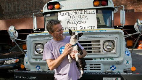 Bob Votruba, accompanied by his Boston terrier, Bogart, travels across the country to spread kindness.