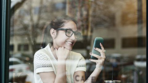 Build a list of restaurant options that offer healthy menu items.