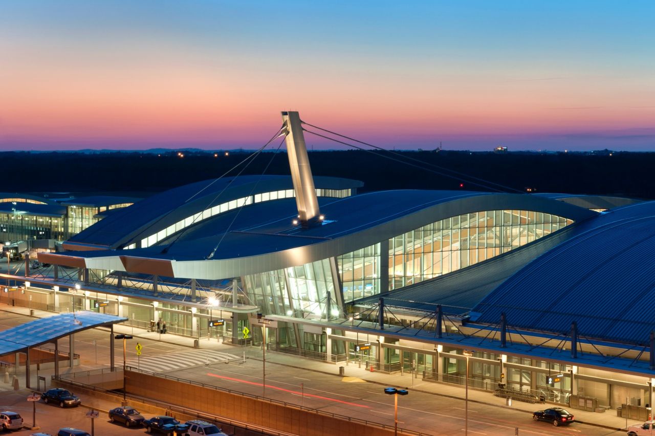 American firm Fentress Architects' design of Raleigh-Durham International Airport's Terminal 2 welcomes travelers coming to North Carolina.