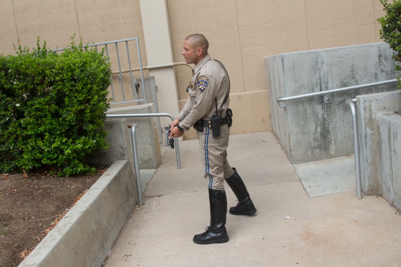During the campus lock down, <a href="http://ireport.cnn.com/docs/DOC-985263">iReporter Aleksandr Kats</a> photographed local law enforcement trying to secure the grounds of Santa Monica College. 