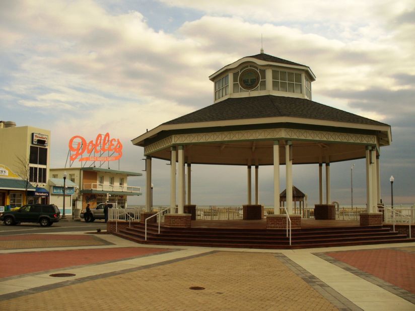 Rehoboth Beach, Delaware, is home to art galleries and dance venues like the Rusty Rudder and Shag.