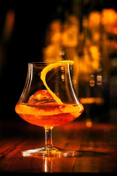 At The Lily Bar & Lounge at The Bellagio in Las Vegas, an ultra-rare vintage of Johnnie Walker whiskey accounts for the above-average price. No extra charge for that twist.