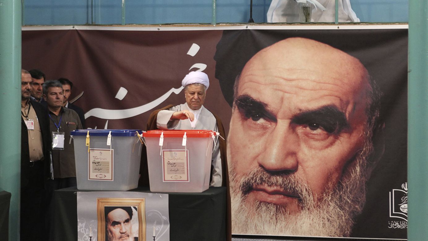 Former Iranian President Akbar Hashemi Rafsanjani votes in the Jamaran mosque in Tehran on June 14.