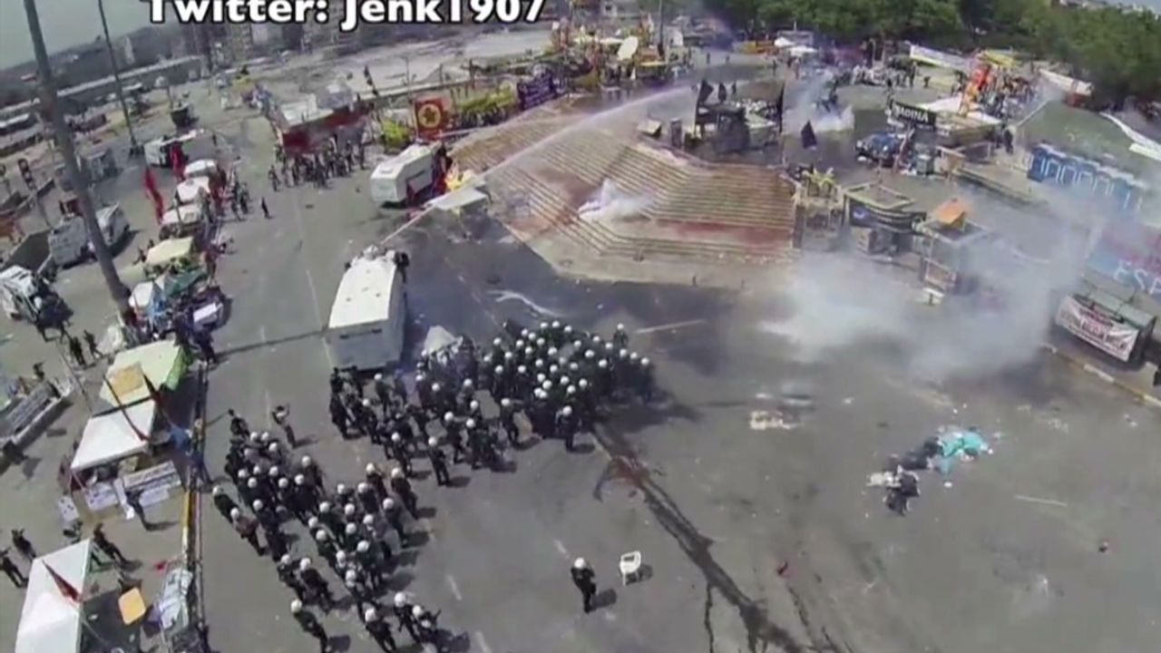 drone footage taksim square _00003103.jpg